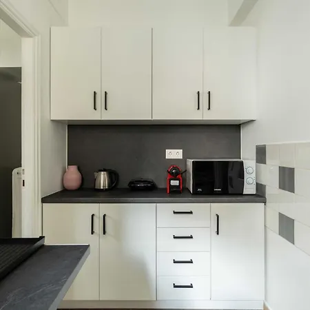 Apartment Yestayhomes Two Bedroom Tsakalof