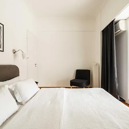 Apartment Yestayhomes Two Bedroom Tsakalof