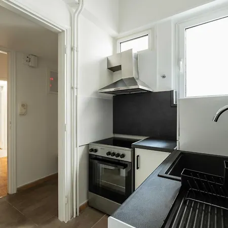 Yestayhomes Two Bedroom Tsakalof *