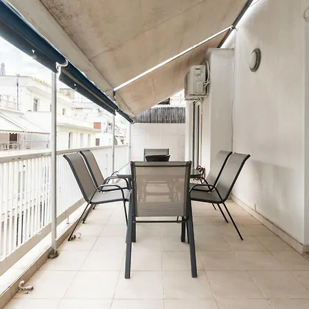 Apartment Yestayhomes Two Bedroom Tsakalof *